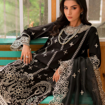 MAHNUR 3Pc Dhanak Wedding Winter Collection - Image 3